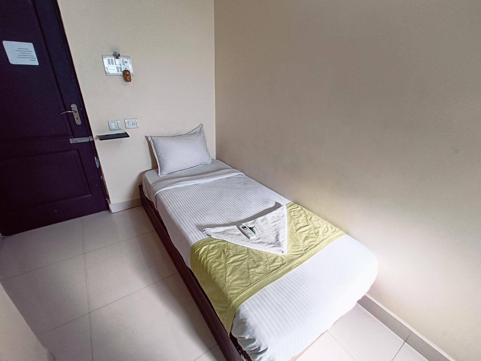 Green Tree Hotel-Near Vfs Global And Ramee Mall Chennai Zewnętrze zdjęcie